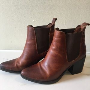 Steve Madden Chelsea Boot
